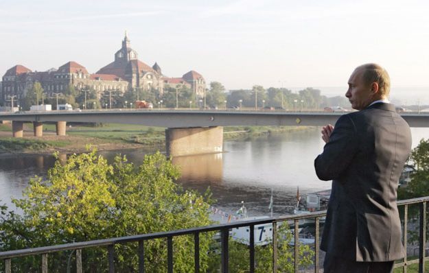 [Imagem: putin_dresden08_zpslfzaeqpw.jpg]