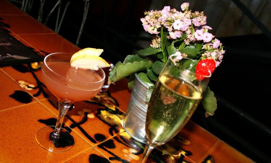 drinks at beach blanket babylon