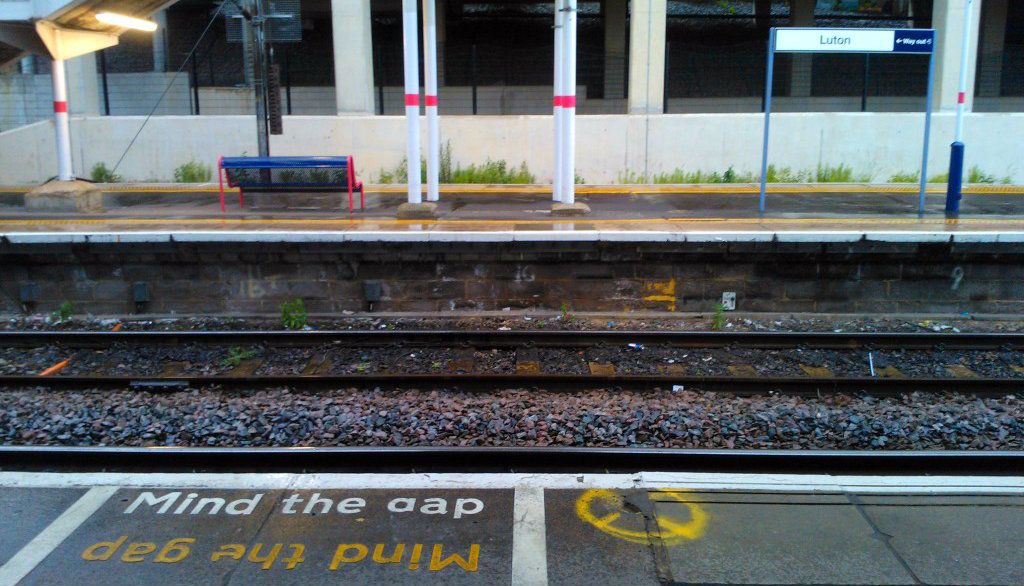 Luton train platform