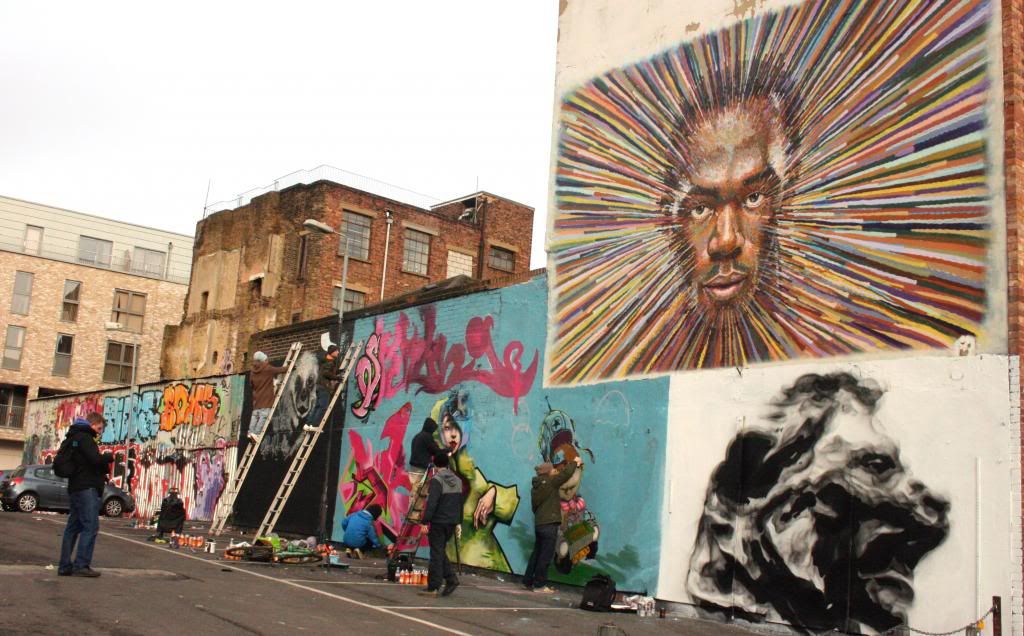 painting street art london photo paintingstreetartlondon_zps8948ad92.jpg