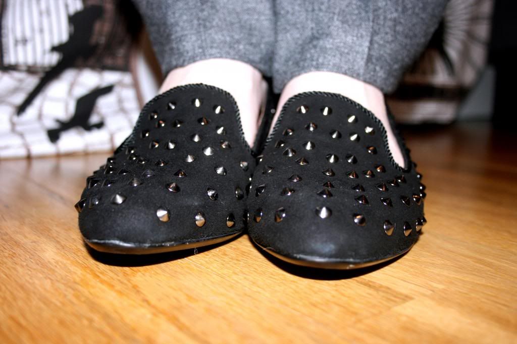 shoes with studs