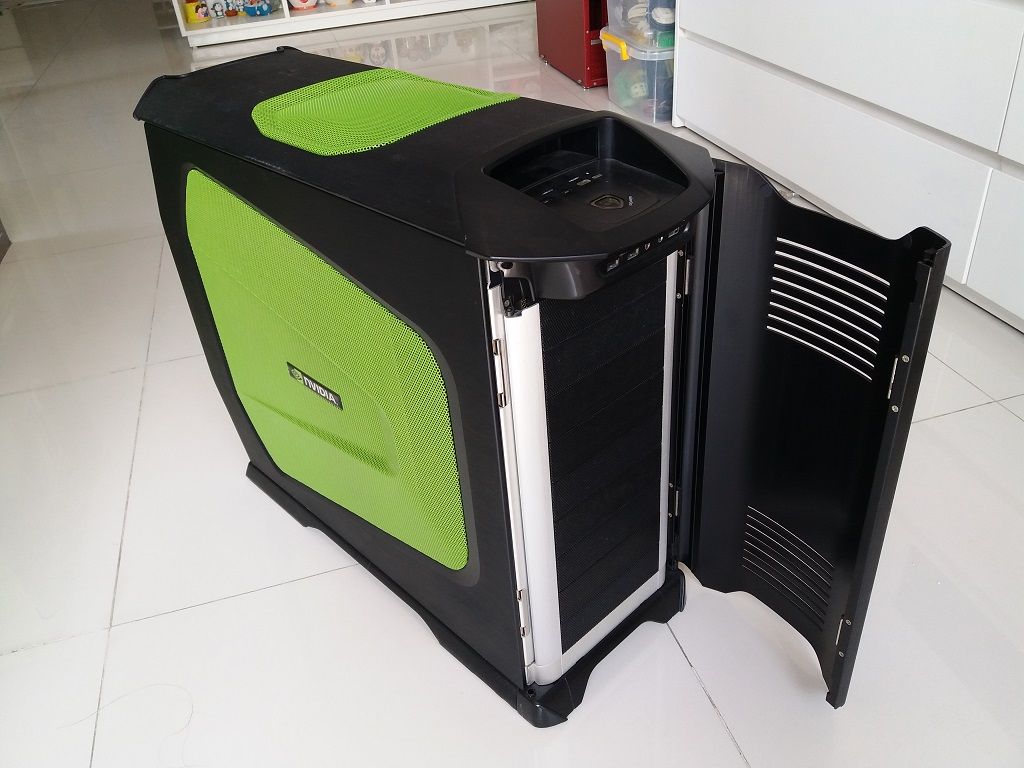 CoolerMaster Stacker 830 Nvidia Edition - fullbox, full nhôm, likenew - 3