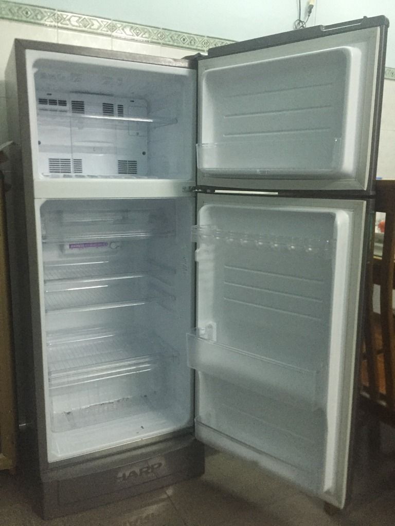 Cần bán tủ lạnh Sharp 180L ! - 2
